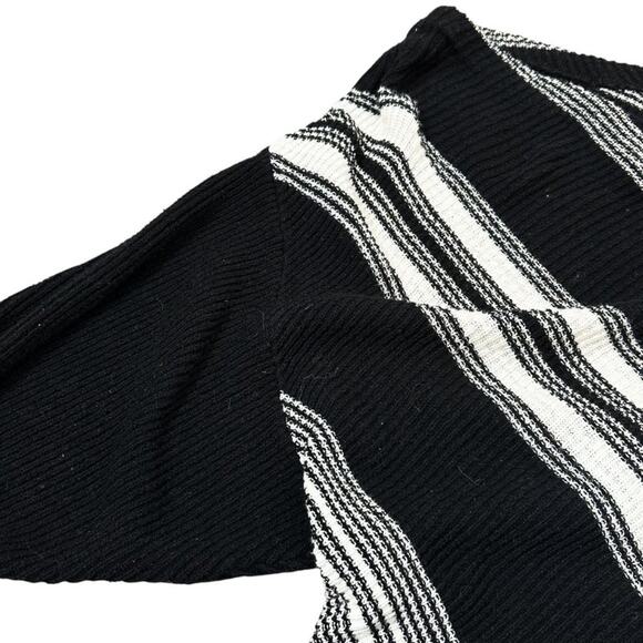 Free People Spectrum Black White Striped Pullover Sweater Off Shoulder Medium - Picture 4 of 11